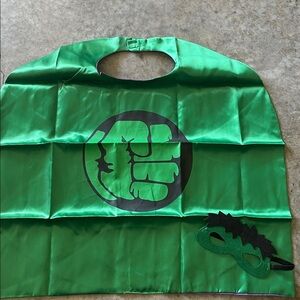 Kids Costume Incredible Hulk Hero Cape and Mask, New in Package